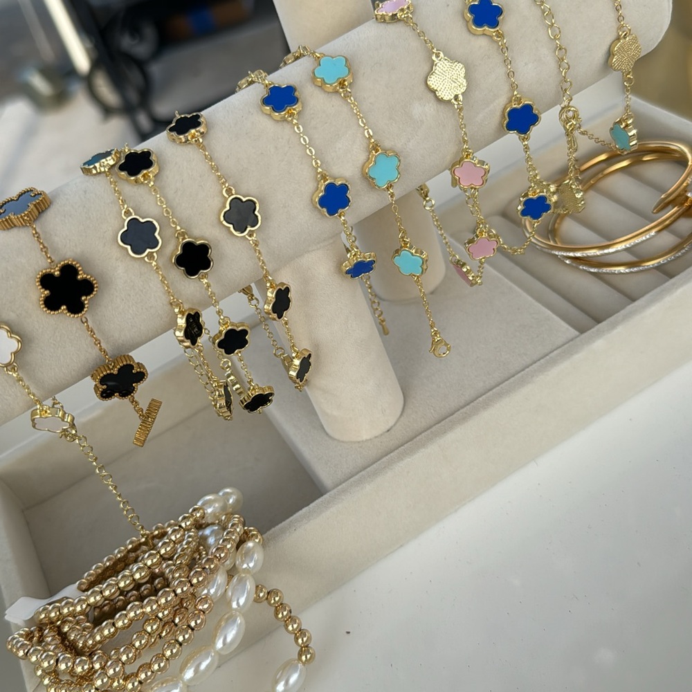 Flower Bracelets - Picture 2 of 2